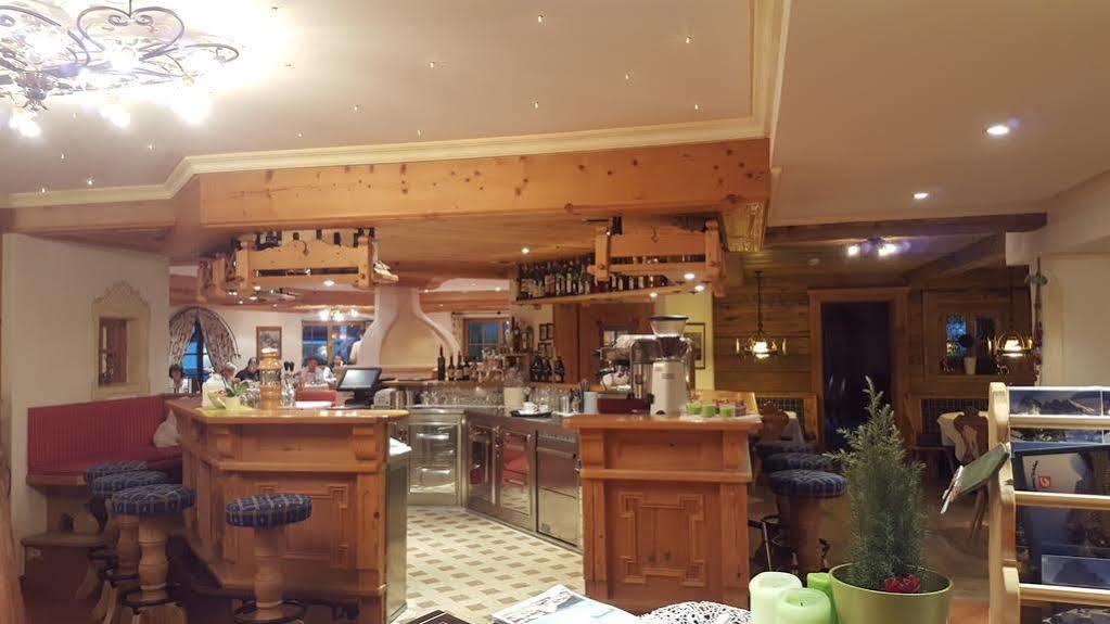 Alpenhotel Plaza Santa Cristina Val Gardena Экстерьер фото