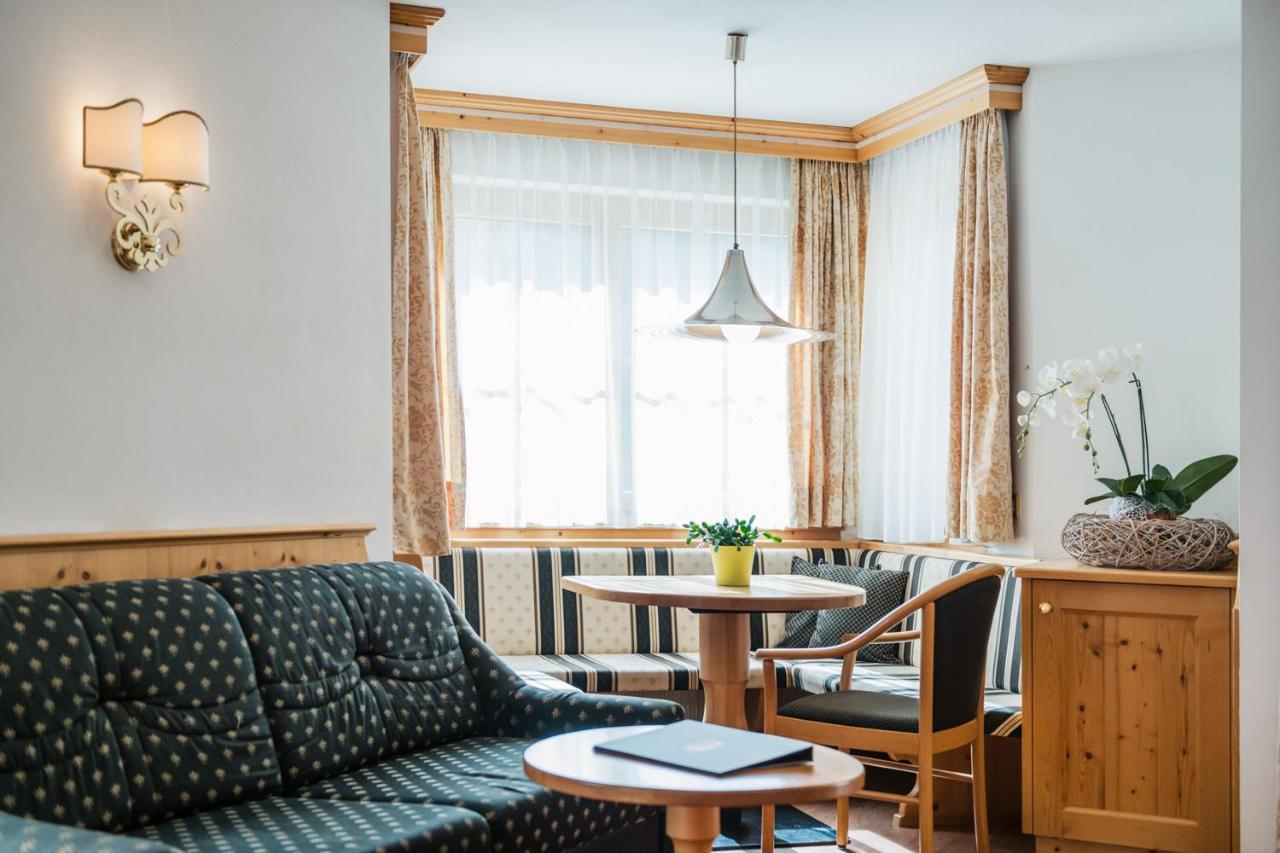 Alpenhotel Plaza Santa Cristina Val Gardena Экстерьер фото