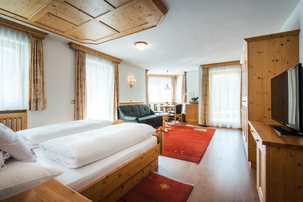 Alpenhotel Plaza Santa Cristina Val Gardena Экстерьер фото